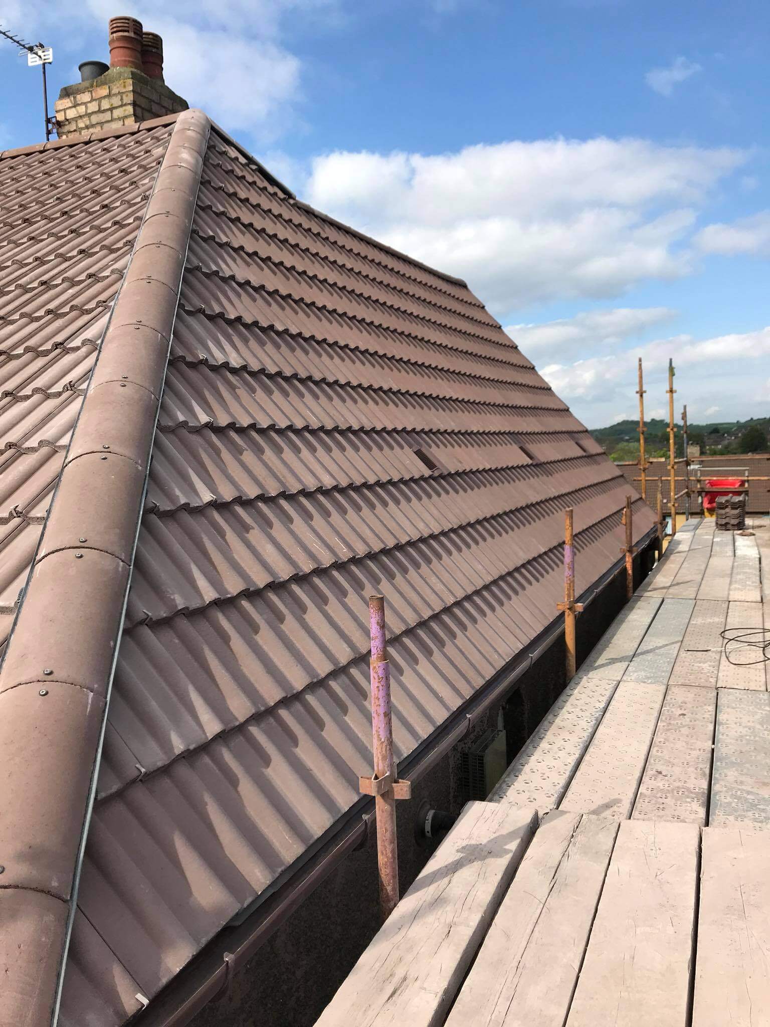 Quinn Roofing & Builders in Duloch